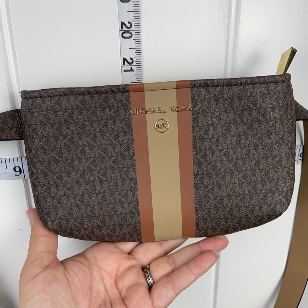 Michael Kors belt bag in L/XL